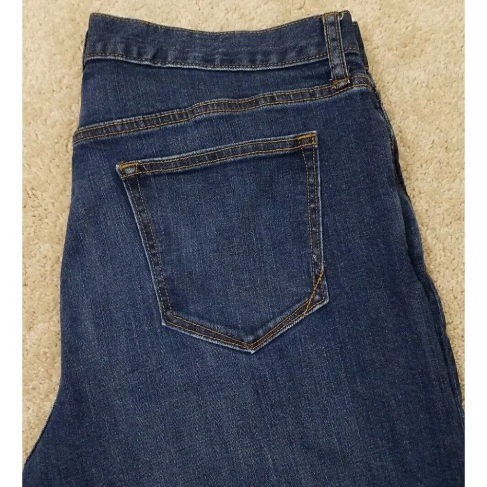 BANANA REPUBLIC ~Men's Size 36×34~Blue Denim Straight Fit Jeans.